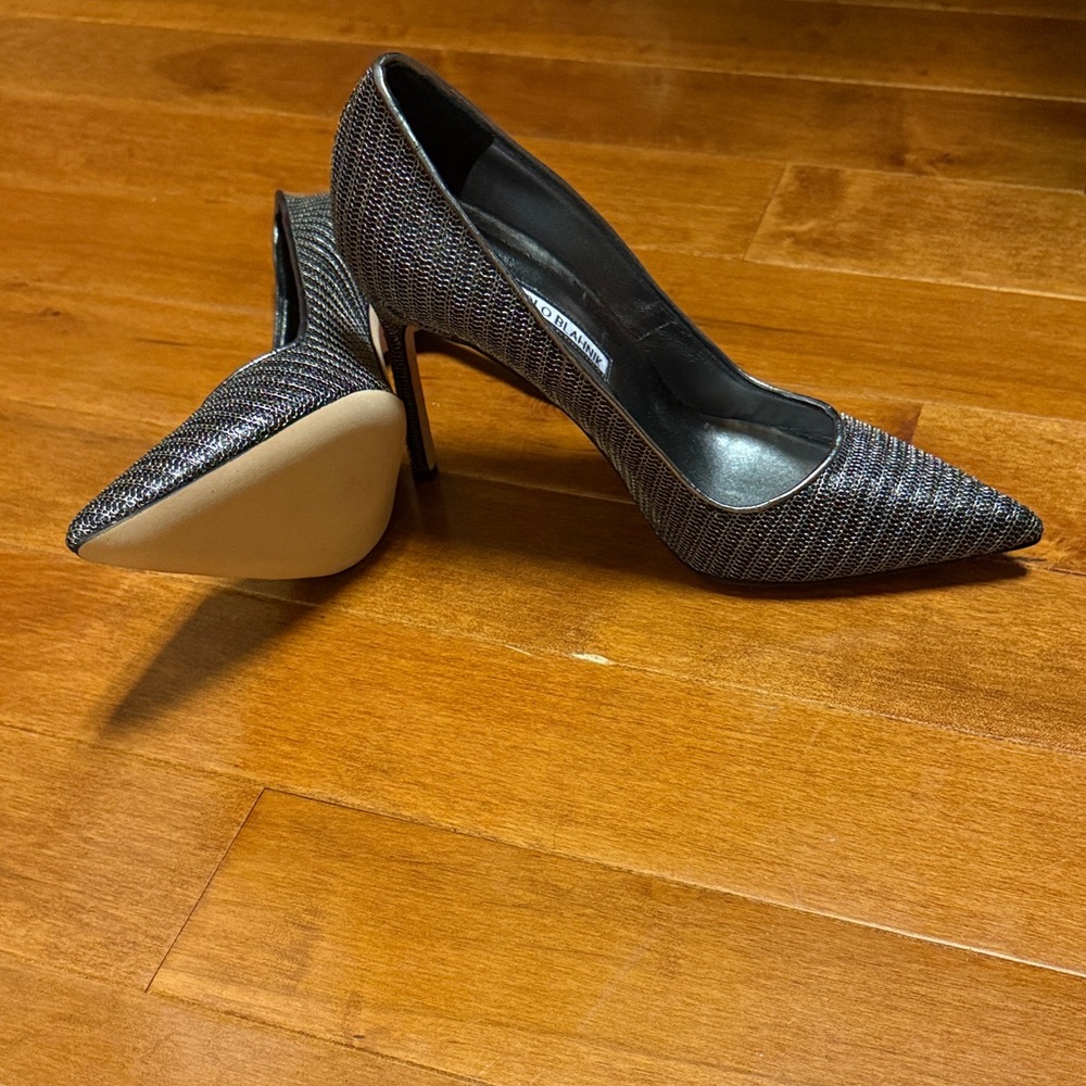 Manolo Blahnik Silver Heels brand new 40